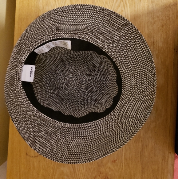 Sonoma Cute Black Beach Hat - Picture 2 of 6